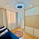 Cozy Close Shopping Centre And Fuengirola