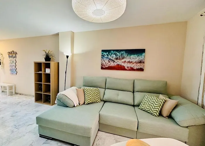 Apartment Cozy Close Shopping Centre And *