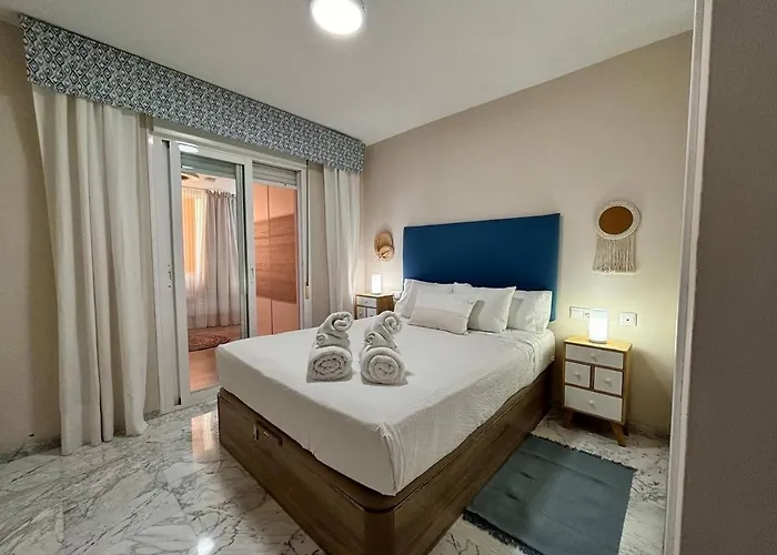 Cozy Close Shopping Centre And Apartment Fuengirola